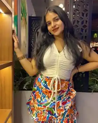 Escorts Service Yusmarg